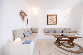 Villa Leilani 3 Bedroom Home by the Beach