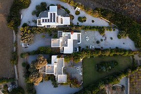 Villa Leilani 3 Bedroom Home by the Beach