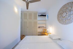 Villa Leilani 3 Bedroom Home by the Beach