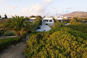 Villa Leilani 3 Bedroom Home by the Beach