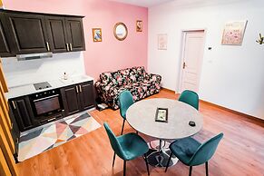 Galeria Grafit Apartments