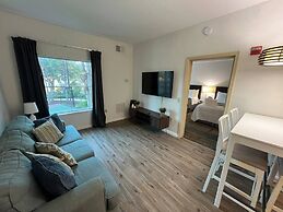 Disney Favorite Free Shuttle