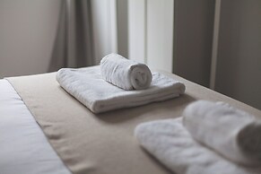 Spacious Room In Morden