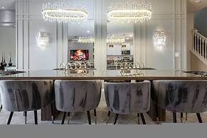 Brand NEW 10bedrooms At Windsor Island