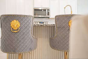 Brand NEW Luxury 10bedrooms At Windsor Island