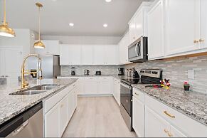 Brand NEW Luxury 10bedrooms At Windsor Island