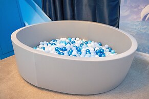 Brand NEW Luxury 10bedrooms At Windsor Island