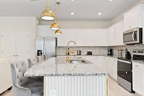 Brand NEW Luxury 10bedrooms At Windsor Island