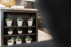 New Home 8 Bedrooms At Windsor Island