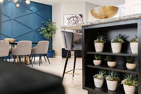 New Home 8 Bedrooms At Windsor Island