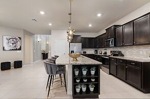 New Home 8 Bedrooms At Windsor Island