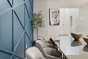 New Home 8 Bedrooms At Windsor Island