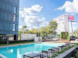 Apartamento con Alberca y Padel
