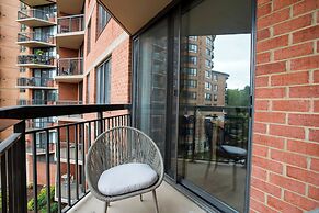 Metro-Friendly DC Apartments