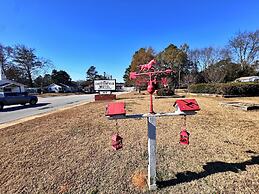 Chesterfield Hotel by OYO Hwy 9