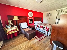 Chesterfield Hotel by OYO Hwy 9
