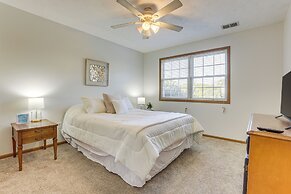 3 Mi to Wvu: Condo w/ Deck in Morgantown