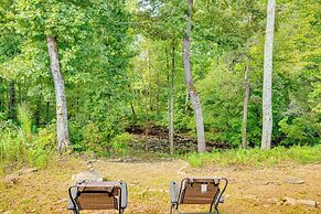 Creek Access, Fire Pit & Grill: Summerville Studio