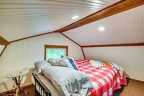 Creek Access, Fire Pit & Grill: Summerville Studio