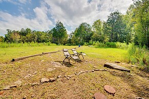 Creek Access, Fire Pit & Grill: Summerville Studio