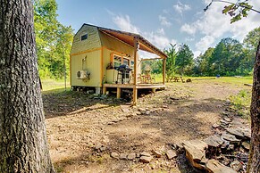 Creek Access, Fire Pit & Grill: Summerville Studio