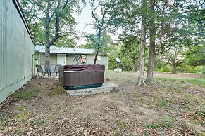 Cabin w/ Hot Tub in Valley View: Pets Welcome!