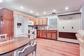 Cabin w/ Hot Tub in Valley View: Pets Welcome!