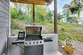 6 Mi to Downtown: Apt w/ Fire Pit in Chattanooga!