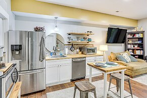 6 Mi to Downtown: Apt w/ Fire Pit in Chattanooga!