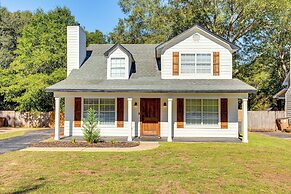 Modern Mobile Home w/ Deck & Fully Fenced Yard!