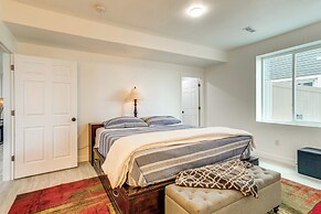 4 Mi to Gaylord Rockies: Modern Aurora Apartment