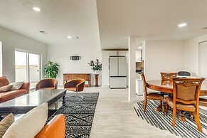4 Mi to Gaylord Rockies: Modern Aurora Apartment