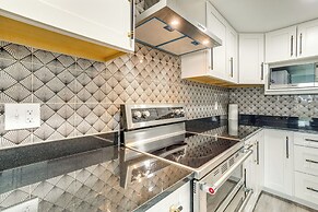 4 Mi to Gaylord Rockies: Modern Aurora Apartment