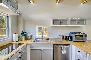 Retreat w/ Deck & Grill: 1 Mi to Hunter Mtn Resort