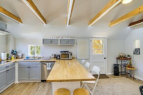 Retreat w/ Deck & Grill: 1 Mi to Hunter Mtn Resort