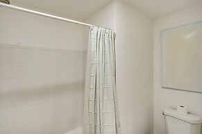 Retreat w/ Deck & Grill: 1 Mi to Hunter Mtn Resort