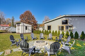 Retreat w/ Deck & Grill: 1 Mi to Hunter Mtn Resort