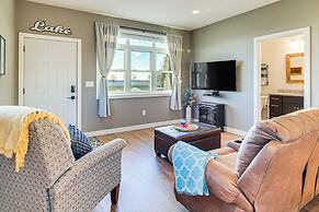 Lakefront Gem: Grills & Fire Pit in Dent