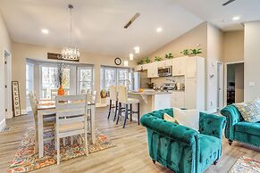 Home w/ Grill & Games - 17 Mi to Lakepointe Sports