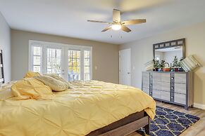 Home w/ Grill & Games - 17 Mi to Lakepointe Sports