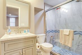 Home w/ Grill & Games - 17 Mi to Lakepointe Sports