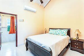 Chalk Sound Jungle Oasis Apartments