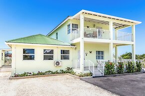 Chalk Sound Jungle Oasis Apartments