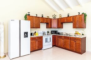 Chalk Sound Jungle Oasis Apartments