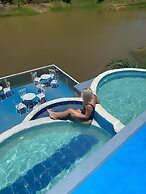 Hotel y Termales Castillo del Lago