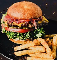 Hotel y Termales Castillo del Lago