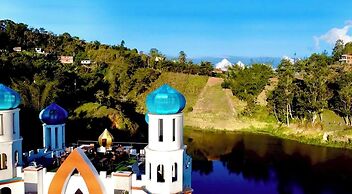 Hotel y Termales Castillo del Lago