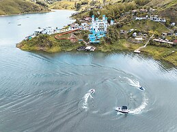 Hotel y Termales Castillo del Lago