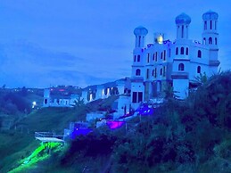 Hotel y Termales Castillo del Lago