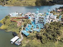 Hotel y Termales Castillo del Lago